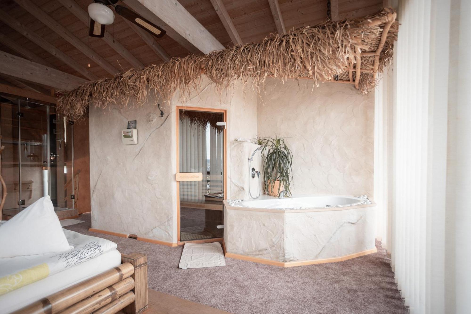Suedlaendisches Chalet Mit Hauseigener Sauna Фіхтах Екстер'єр фото